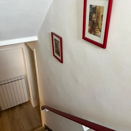 Apartment Vinicio's House Carmignano