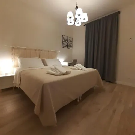 Vinicio's House 公寓 卡尔米尼亚诺